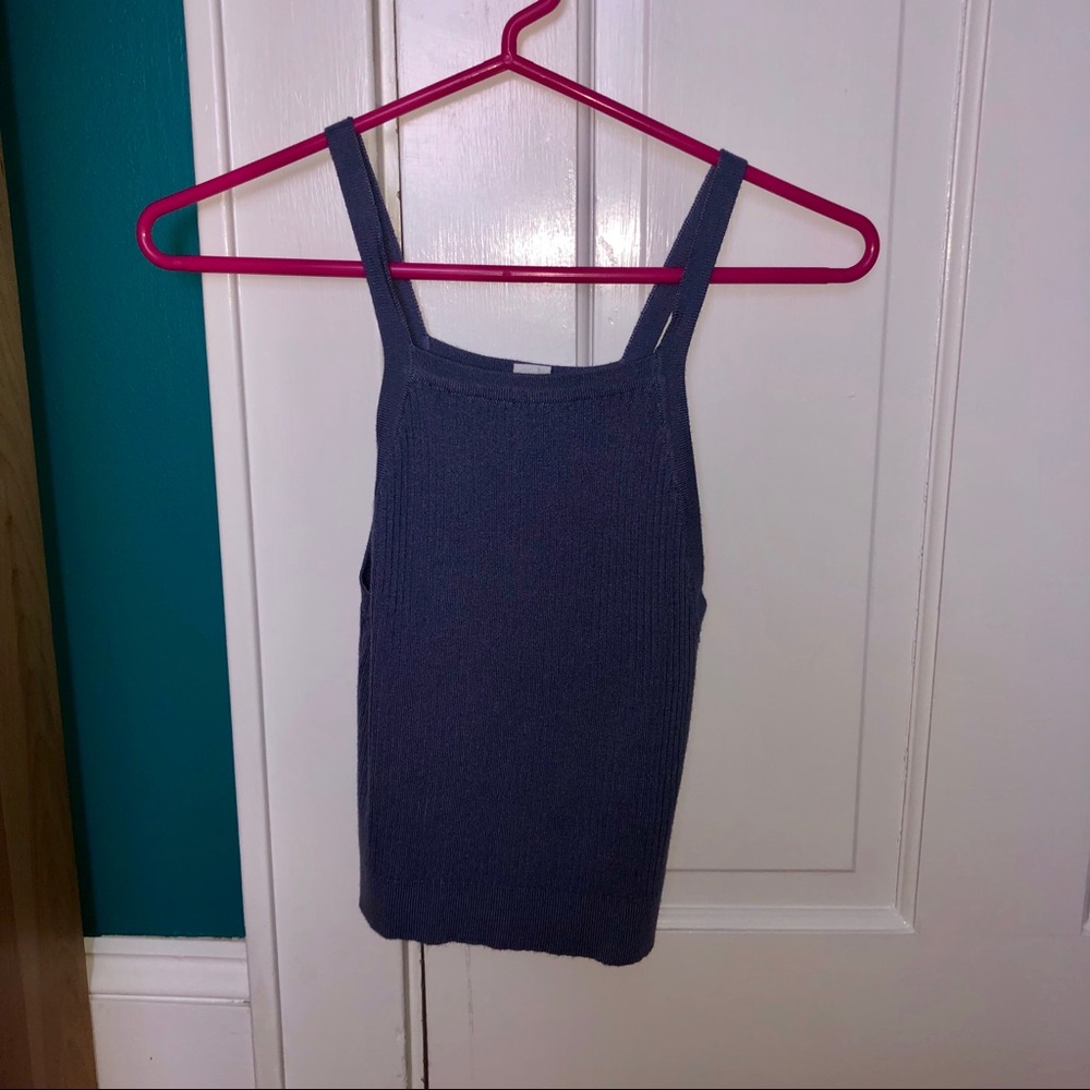 Blue knit crop top